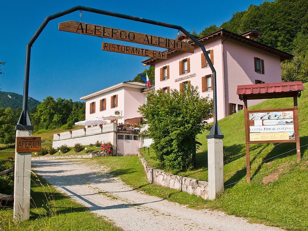 Albergo Alpino Da Tullio Avio Exterior photo